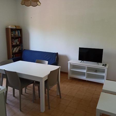 Appartamento Per 4 Persone Al Poetto Di Каляри Екстериор снимка