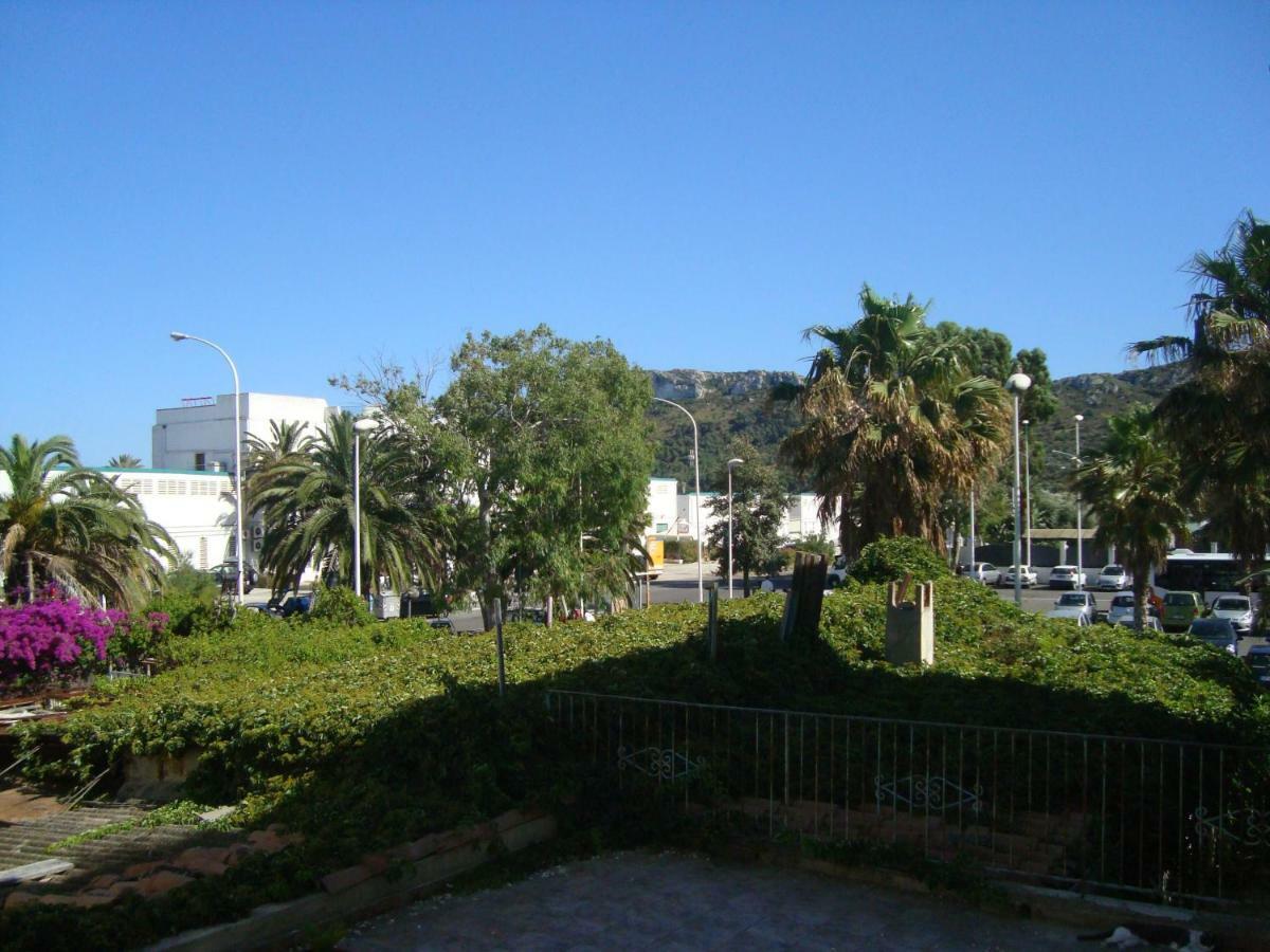 Appartamento Per 4 Persone Al Poetto Di Каляри Екстериор снимка